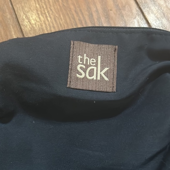 The Sak cowhide purse - Picture 2 of 13